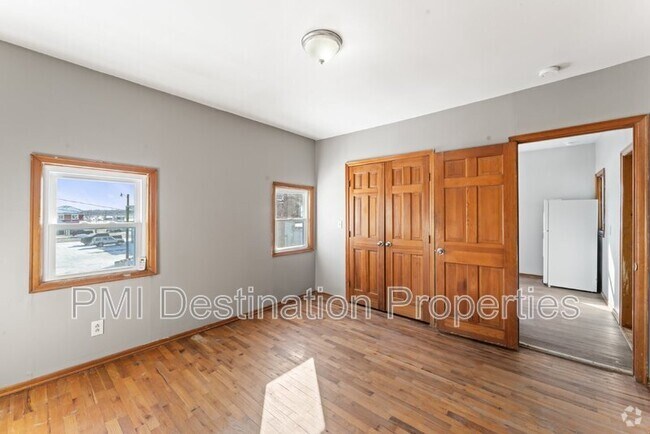 Building Photo - 533 Brown Ave Unit 3 Rental