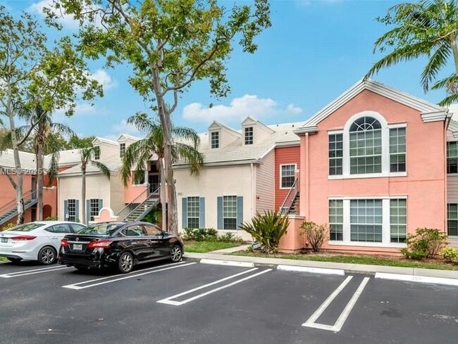 Building Photo - 1055 Crystal Way Unit Bahia At Delray
