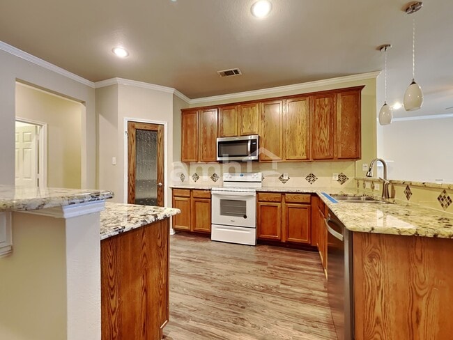 Photo - 608 Denali Dr