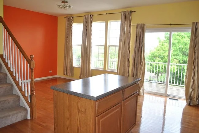 Photo - 825 Lewisburg Ln