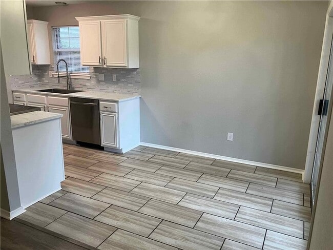 Photo - 1227 S Camellia Ln