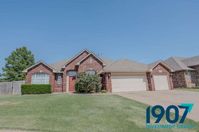 Building Photo - Elegant and Spacious 3-Bedroom Home in Edm...