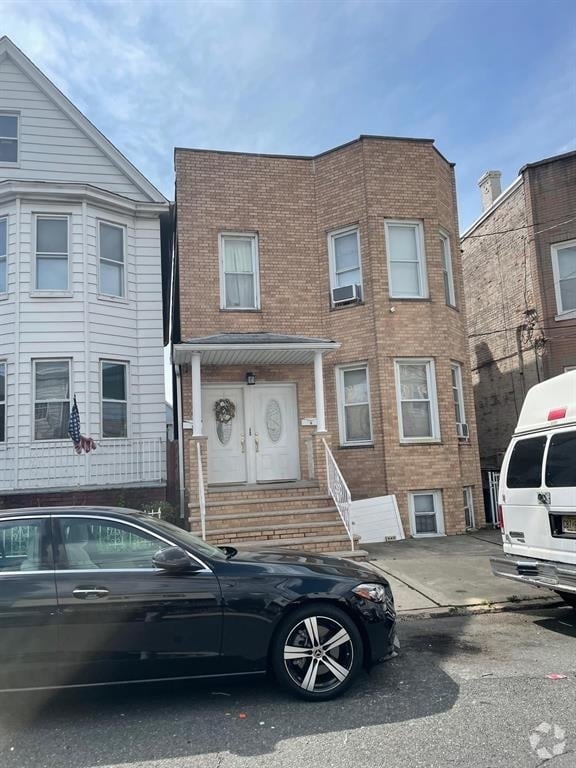 Building Photo - 122 W 20th St Unit 1 Rental