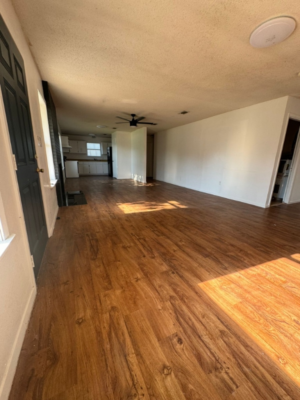 Photo - 1026 Almond Cir