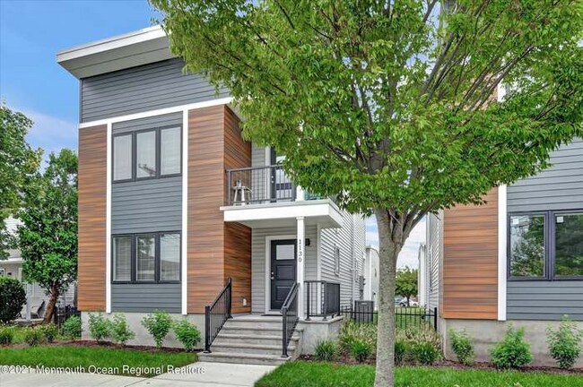 Photo - 1136 Springwood Ave
