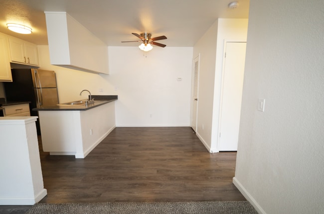 Photo - Sierra Ridge Apartments