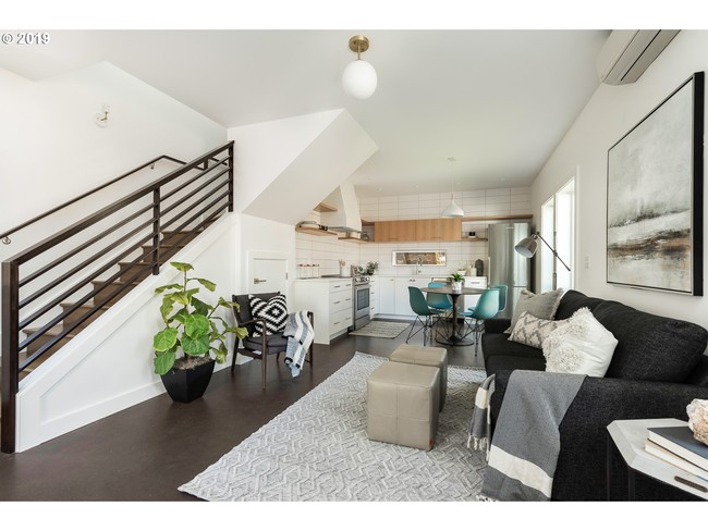 Photo - 6537 NE 6th Ave