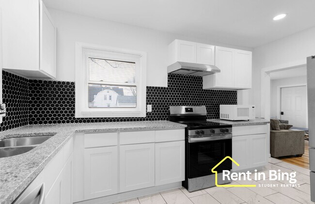 Photo - 38 Seminary Ave Unit 2