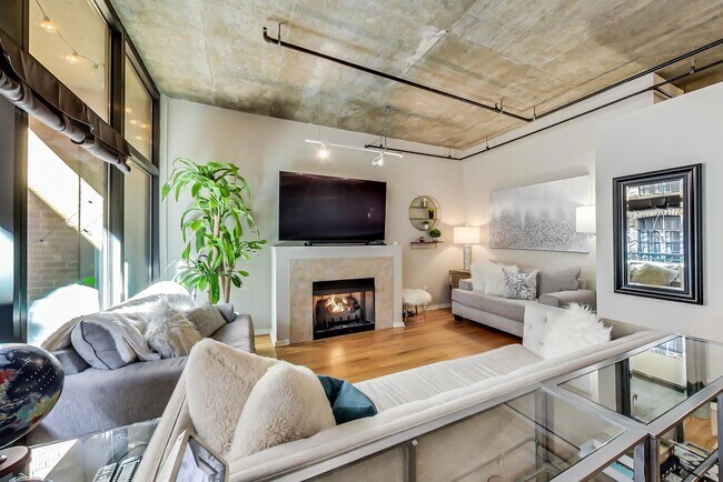 Photo - 520 S State St Unit 616