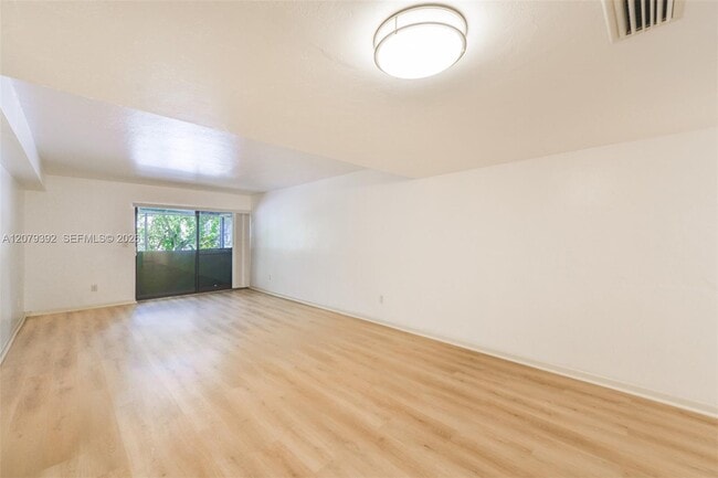Building Photo - 7420 SW 59th Ave Unit D