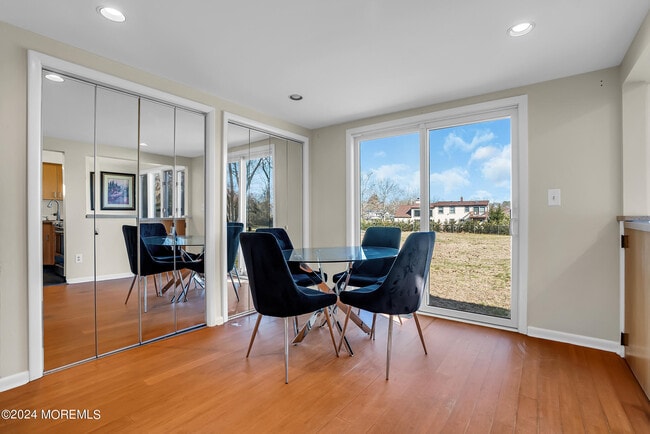 Photo - 459 W Park Ave