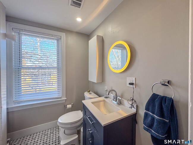 Photo - 508 Chapel St