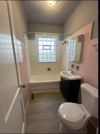 Photo - 8055 S Paulina St