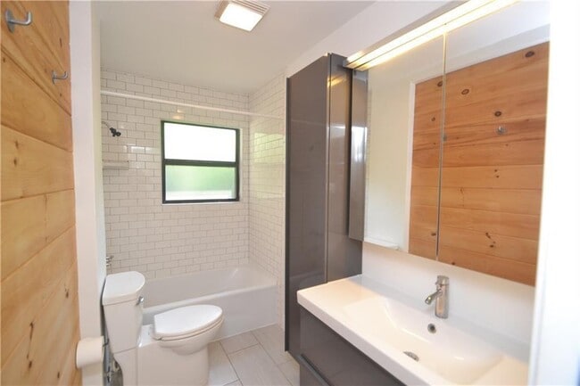 Photo - 1206 Marcy St