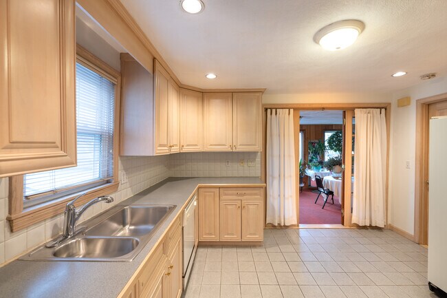 Photo - 97 White St Apartamentos