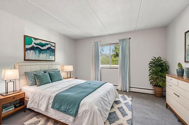 Photo - Cherry Court Apartments