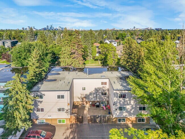 Photo - 9610-9149 149 St Unit 1