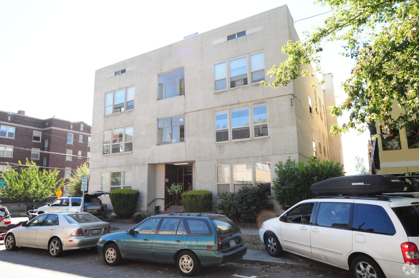 Halmar Apartments - Halmar Apartments