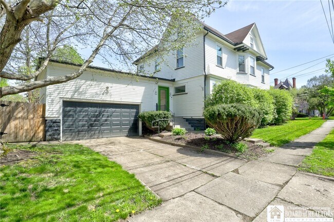 Photo - 98 Forest Ave