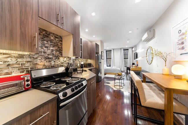 Photo - 415 E 59th St Unit SI ID1051315P