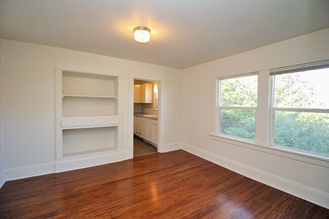 Photo - 5005-5007 N Kerby Ave Unit 5007-B