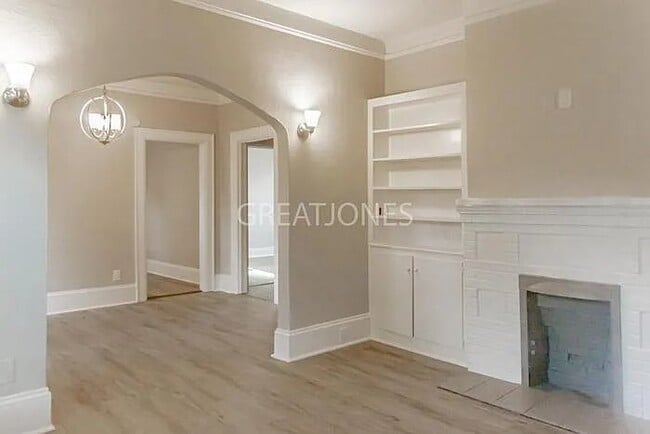 Photo - 328 Calloway St