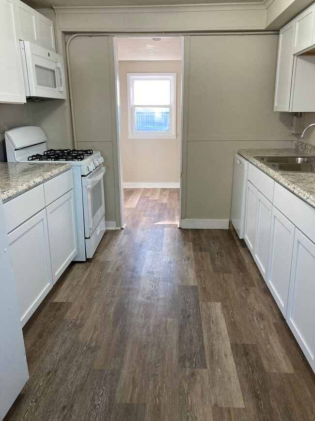 Photo - Updated 2 bedroom 1 bathroom home