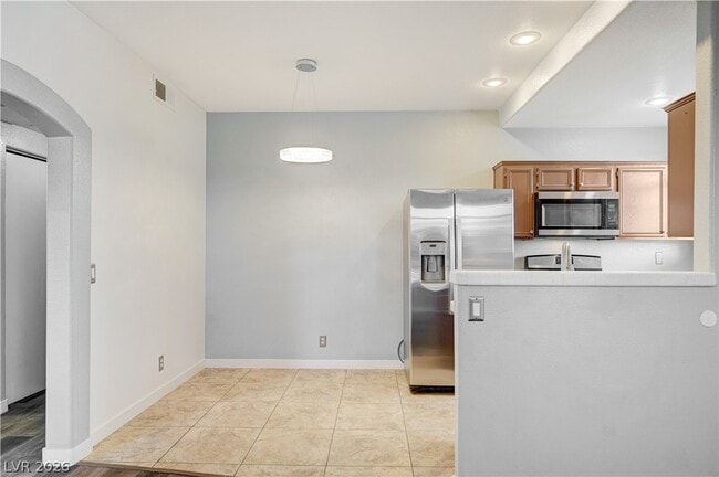 2201 Ramsgate Dr Unit 911