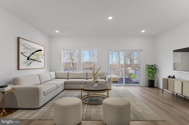 Photo - 36121 Wilderness Shores Way