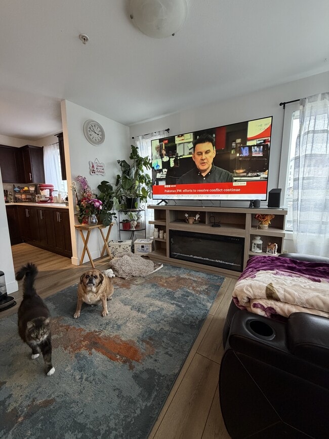 Photo - 46289 Yale Rd