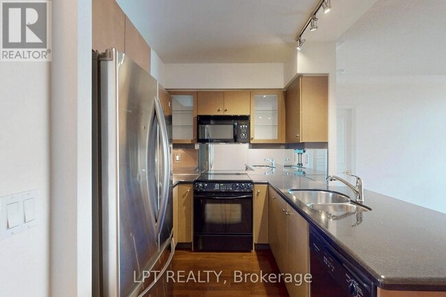 Photo - 10 Delisle Ave Unit 1011