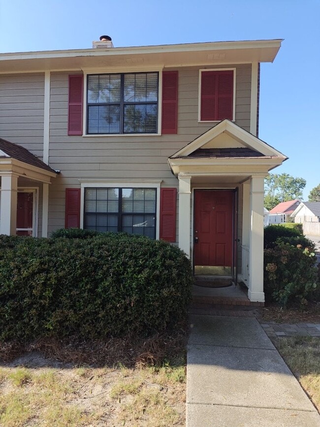 Building Photo - Great Location in North Augusta!