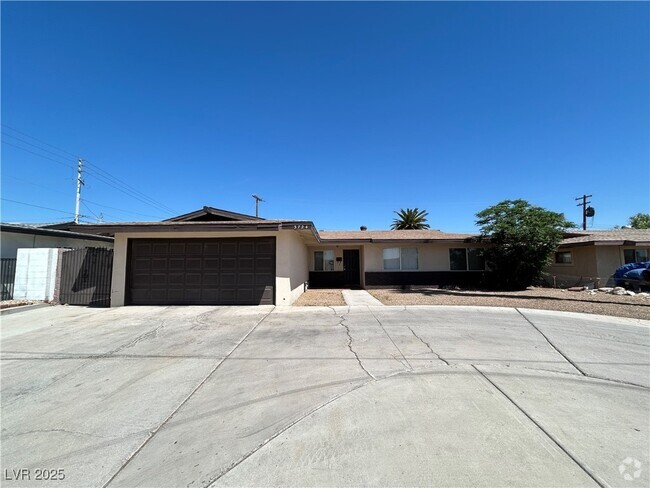 Building Photo - 3724 W Bonanza Rd Rental
