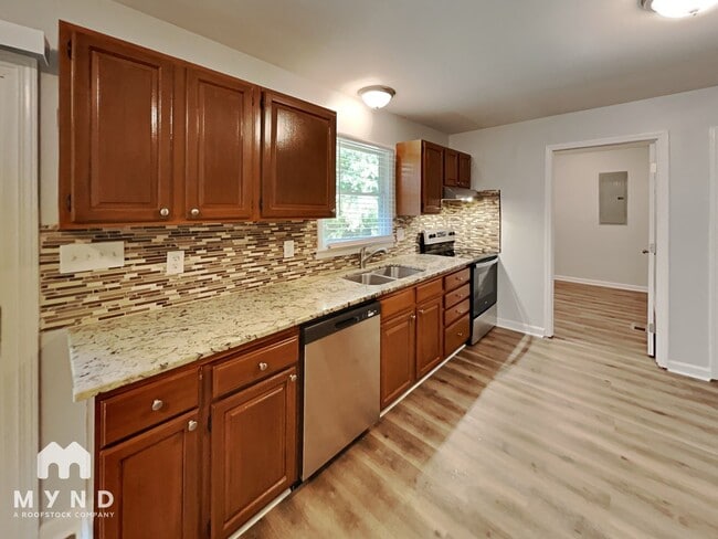 Photo - 2716 Goshawk Ln