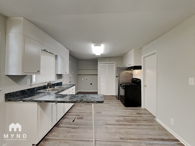 Photo - 2731 Carriage Ln