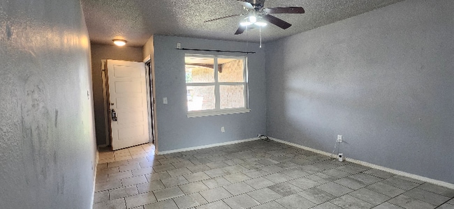 Photo - 4708 SE 45th St