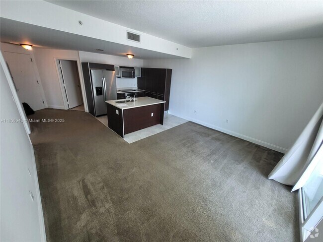 Building Photo - 1900 N Bayshore Dr Unit 1807 Rental