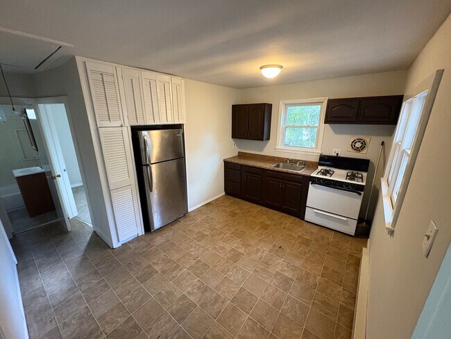 Photo - 2 Seawanhaka Ave