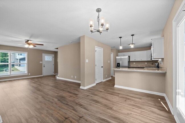 Photo - 3 Bedroom Home for Rent!