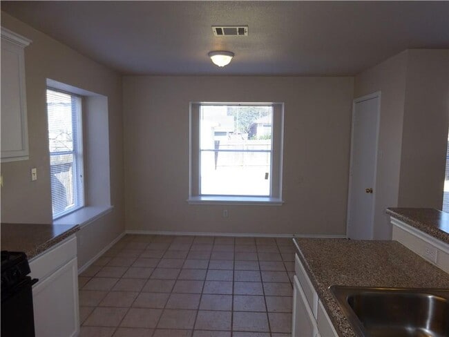 Photo - 1016 Doras Dr