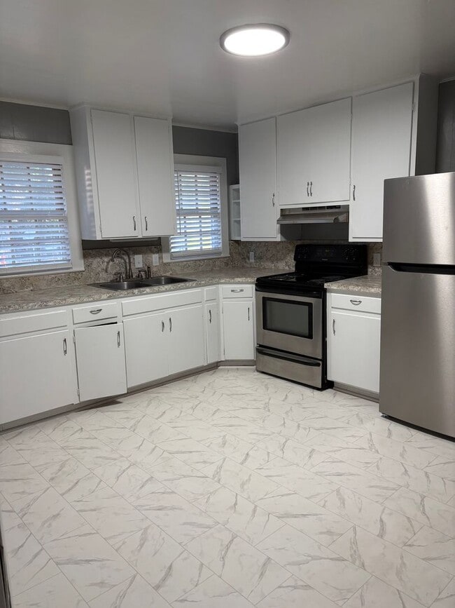Photo - 1BED/1BATH Near I10 and Monroe Unit 3418B