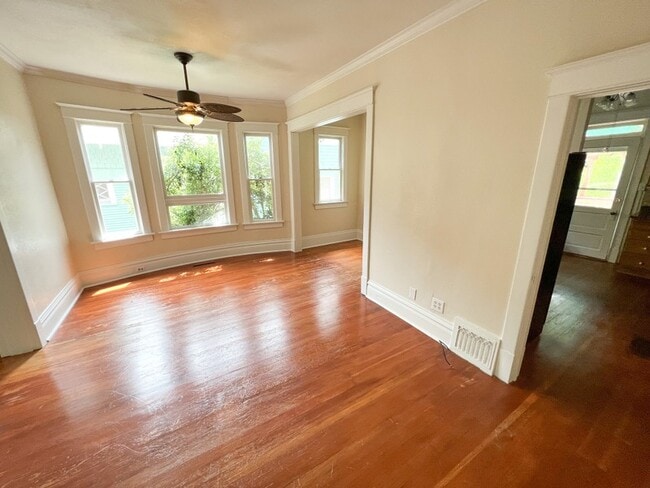Photo - 133 M St