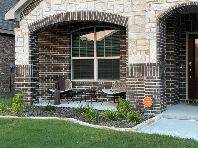 Photo - 2130 Clarion Dr