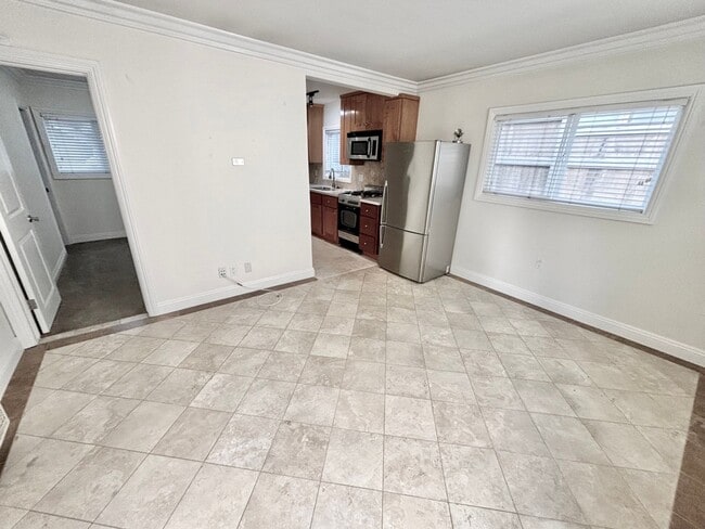 Photo - Beachside Living Just One Block from the Sand – Updated 1BD with Garage Parking Unidad 208
