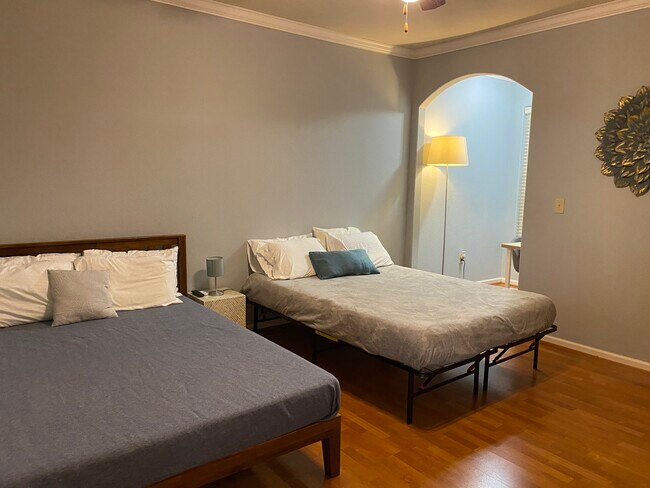 Bedroom can be set up with 2 Queen beds, if requested - 1711 Old Spanish Trl