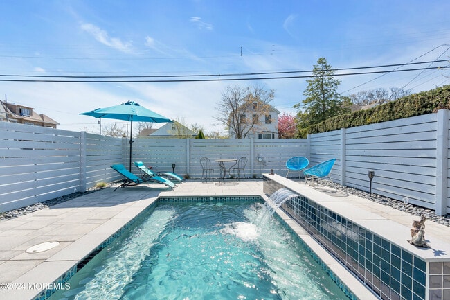 Photo - 67 N Farragut Ave