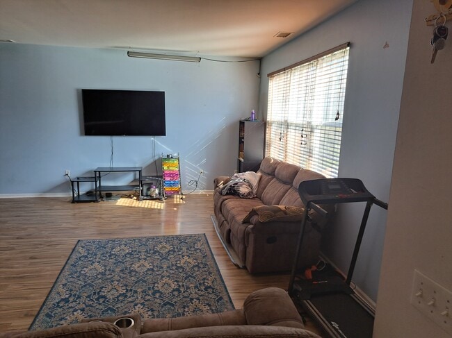 Photo - 4038 Norwich Dr Unit 4038