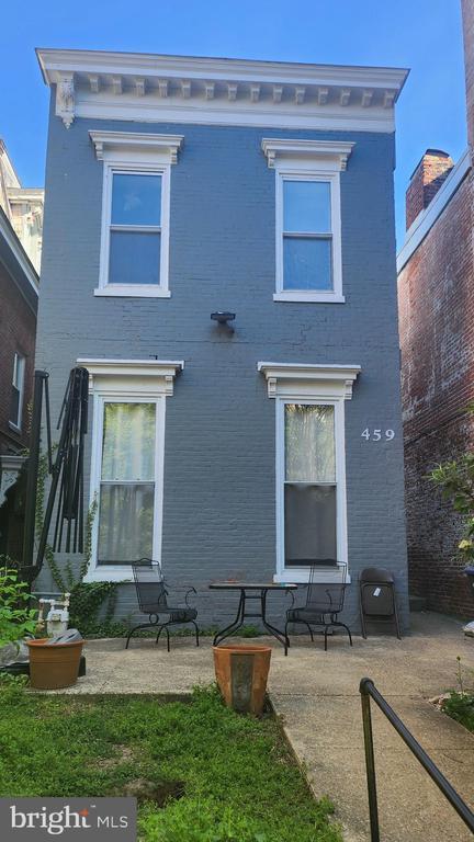 Building Photo - 459 M St NW Unit C Rental