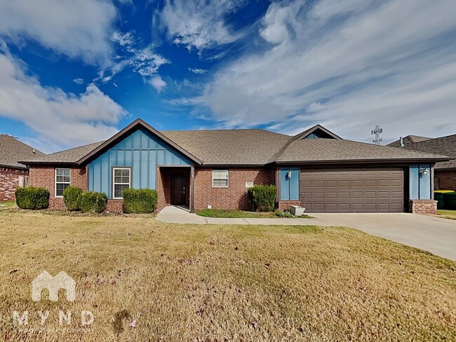 Photo - 441 Capri St