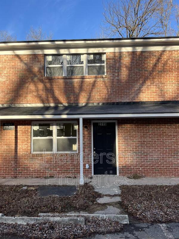 Building Photo - 2715 Dundeen St